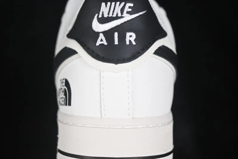 All categories Nk Air Force 1 Air Force series Nk Air Force 1 Low Air Force low-top Nike Air Force 1'07 Low Air Force 1 low-top casual sneakers LF6688-001